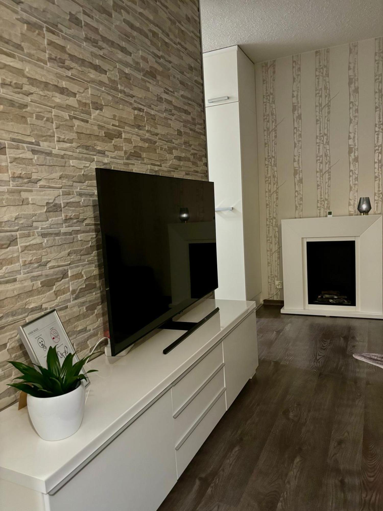 Vartiomaja - Beautiful Apartment Near Arktikum Rovaniemi Eksteriør billede